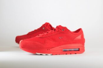 Nike Air Max 1 ’86 Jacquemus Mystic Red (W) – Rood Heren/Dames/Unisex Sneakers – Leer/Suède - HM6690-600 – Zijkant