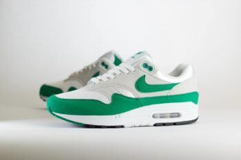 Nike Air Max 1 ’87 Malachite (W) – Groen/Wit Heren/Dames/Uniseks Sneakers – Vilt/Mesh - DZ2628-003 – Zijkant