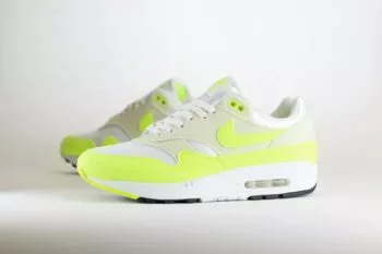 Nike Air Max 1 ’87 Volt Suede (W) – Volt/Groen/Geel Heren/Dames/Uniseks Sneakers – Mesh/Vilt - DZ2628-100 – Zijkant