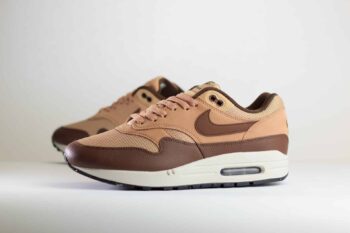 Nike Air Max 1 Cacao Wow – Bruin/Wit Heren/Dames/Uniseks Sneakers – Leer/Mesh - FB9660-200 – Zijkant