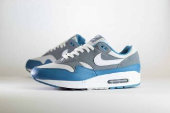 Nike Air Max 1 SC Noise Aqua – Wit/Grijs/Blauw Heren/Dames/Uniseks Sneakers – Leer/Suède/Mesh - FB9660-001 – Zijkant