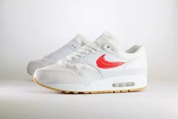 Nike Air Max 1 The Bay – Wit/Rood Heren/Dames/Uniseks Sneakers – Leer - FJ4451-100 – Zijkant