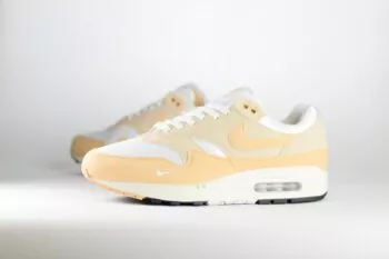 Nike Air Max 1 '87 Light Orewood Brown (W) - Beige/Bruin/Wit Heren/Dames/Unisex Sneakers - Mesh/Vilt - HF1194-100 - Zijkant