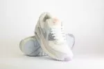 Nike Air Max 90 Summit White Beyond Pink (W) - Pink/Grijs/Wit Heren/Dames/Unisex Sneakers - Mesh/suède - DH8010-107 - Voorkant